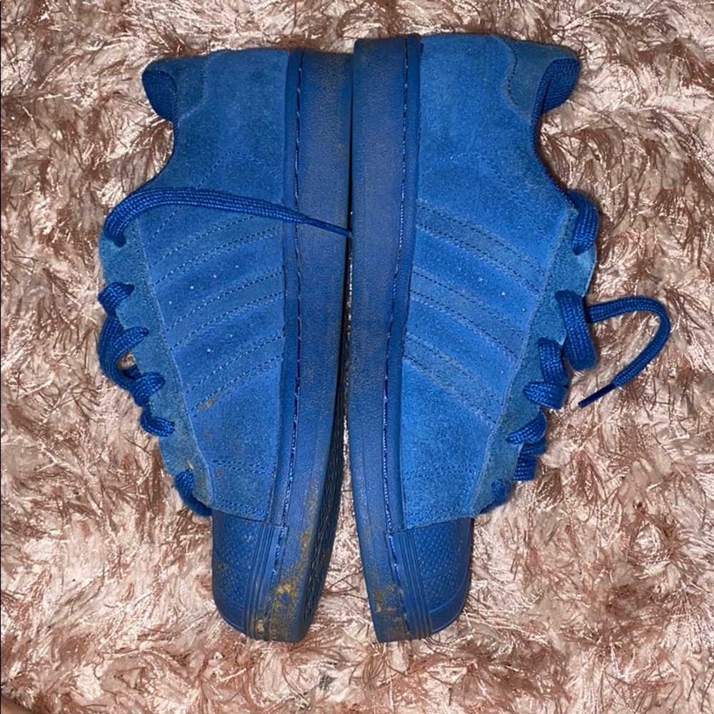 blue adidas - Picture 3 of 6